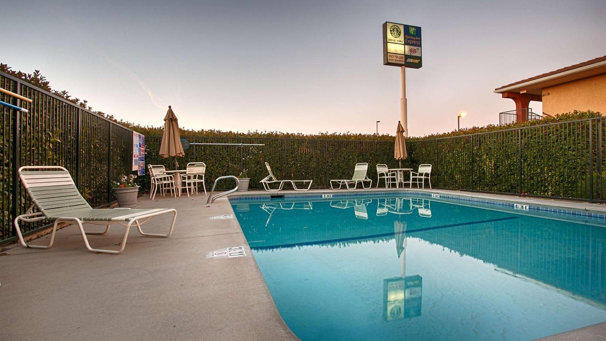 Best Western Willows Inn מראה חיצוני תמונה