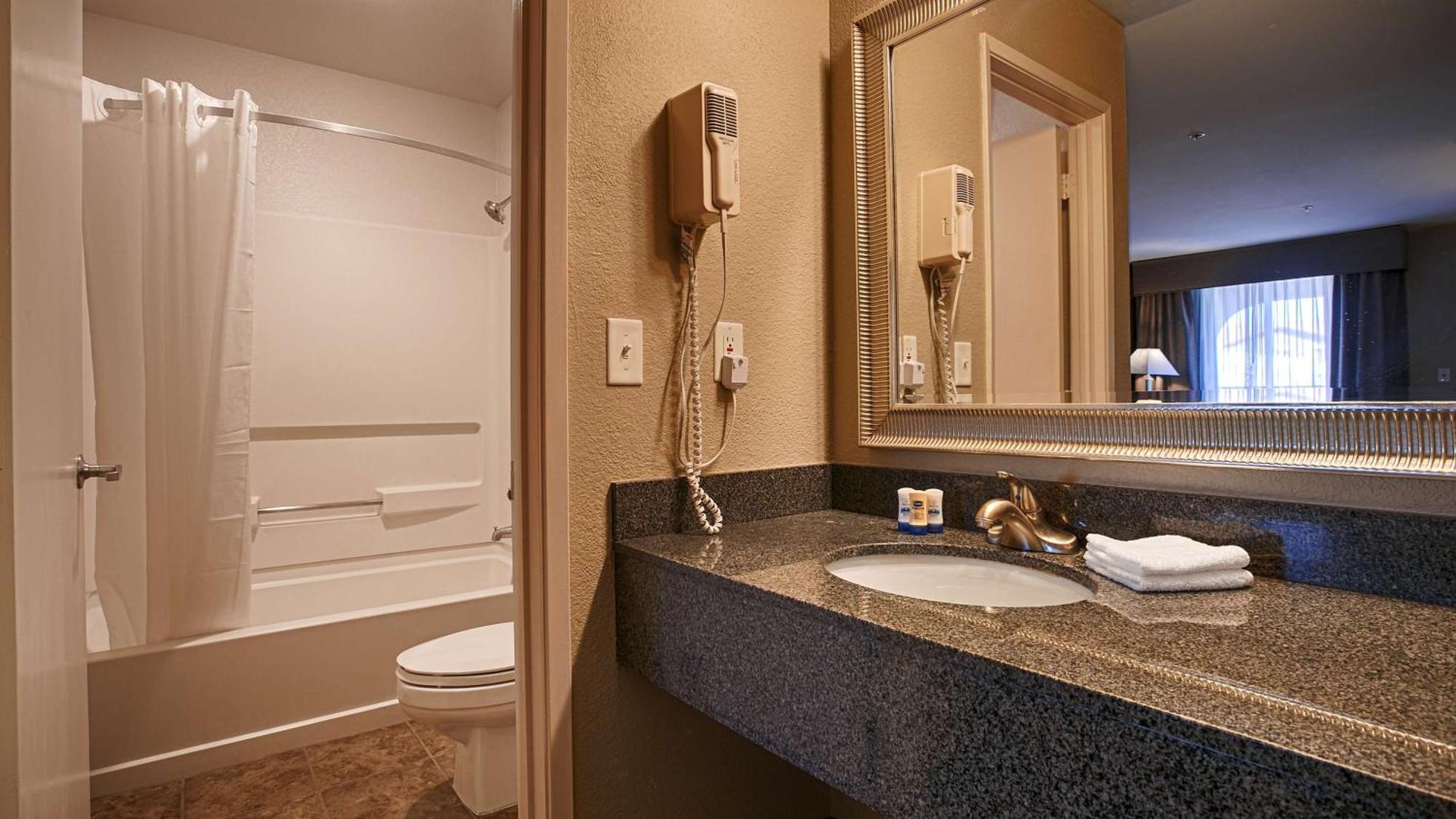 Best Western Willows Inn מראה חיצוני תמונה