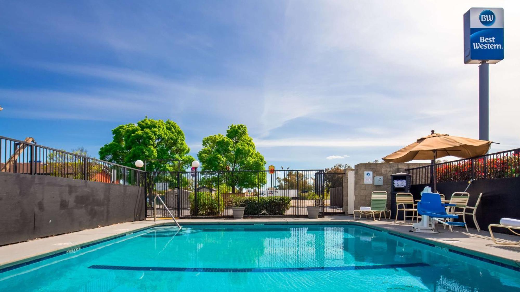 Best Western Willows Inn מראה חיצוני תמונה